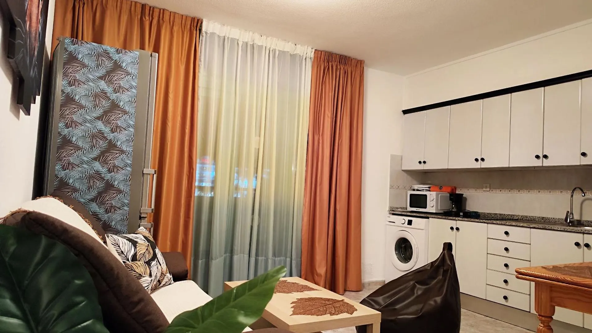 Apartamento Dunas Maspalomas & Yumbo Wifi Avenida Tirajana Playa del Ingles  Apartment Playa del Ingles (Gran Canaria)